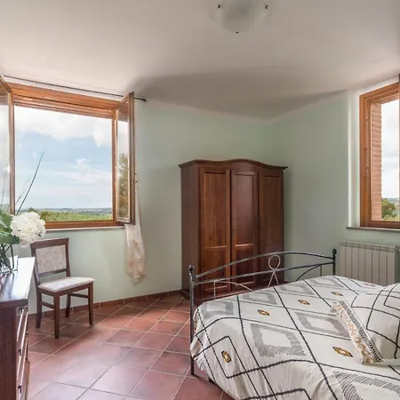 Tenuta Di Valmora Κατάλυμα σε φάρμα *
