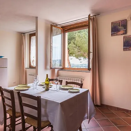 Tenuta Di Valmora Κατάλυμα σε φάρμα *